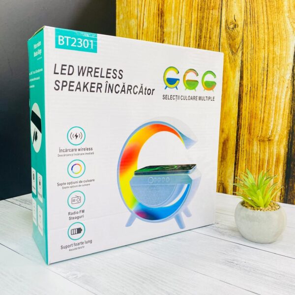 PARLANTE CON CARGADOR MAGNETICO Y LAMPARA DE MESA RGB - Imagen 2